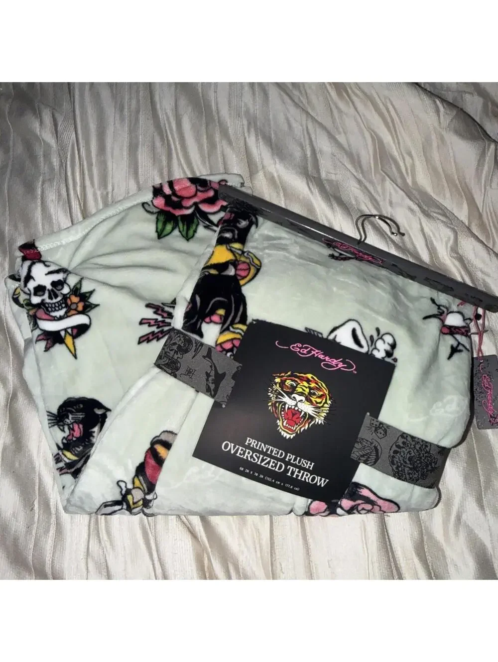 Ed Hardy Green Graphic Printed Throw Blanket 60x70 NWT